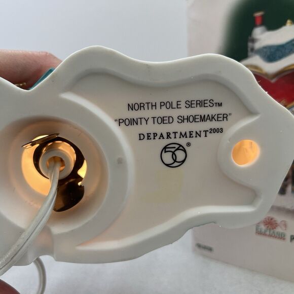 Dept 56 Pointy Toed Shoemaker Elfland 56766 North Pole Lighted Xmas Village - Picture 9 of 10